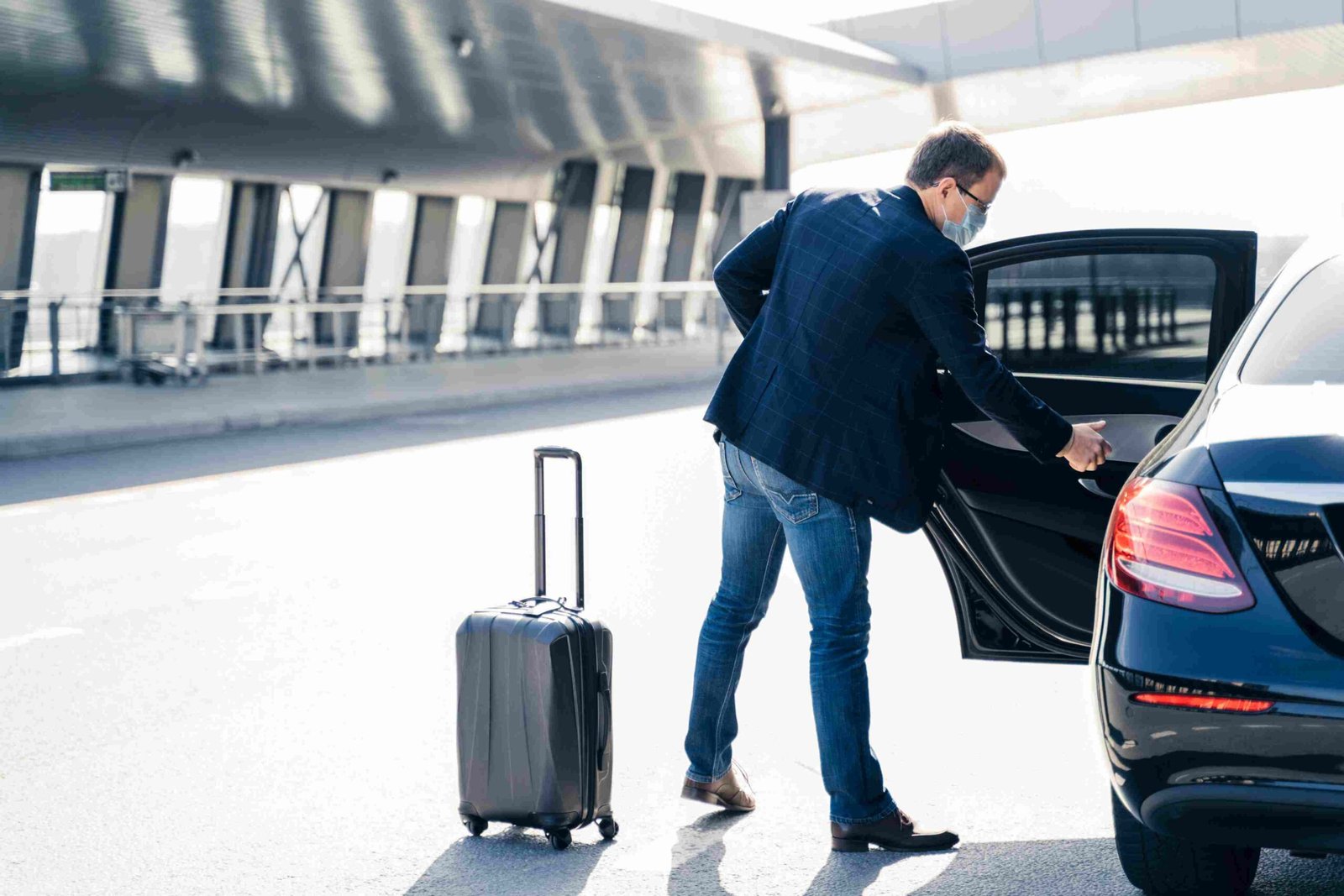 taxi from arambol to goa airport